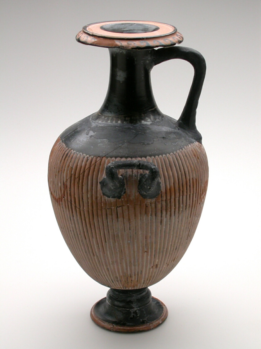 A work made of terracotta, black-glaze.