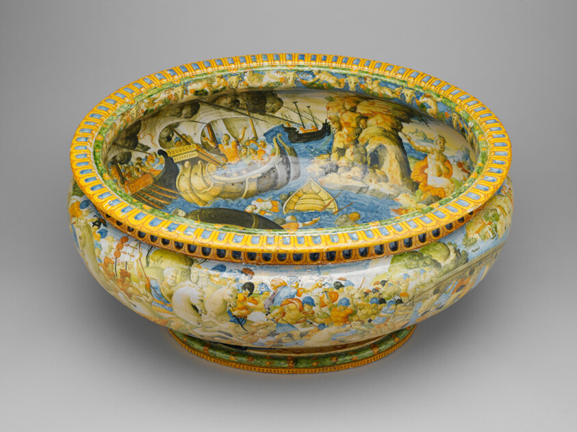 Large bowl completely covered in scenes of battles on land and sea.