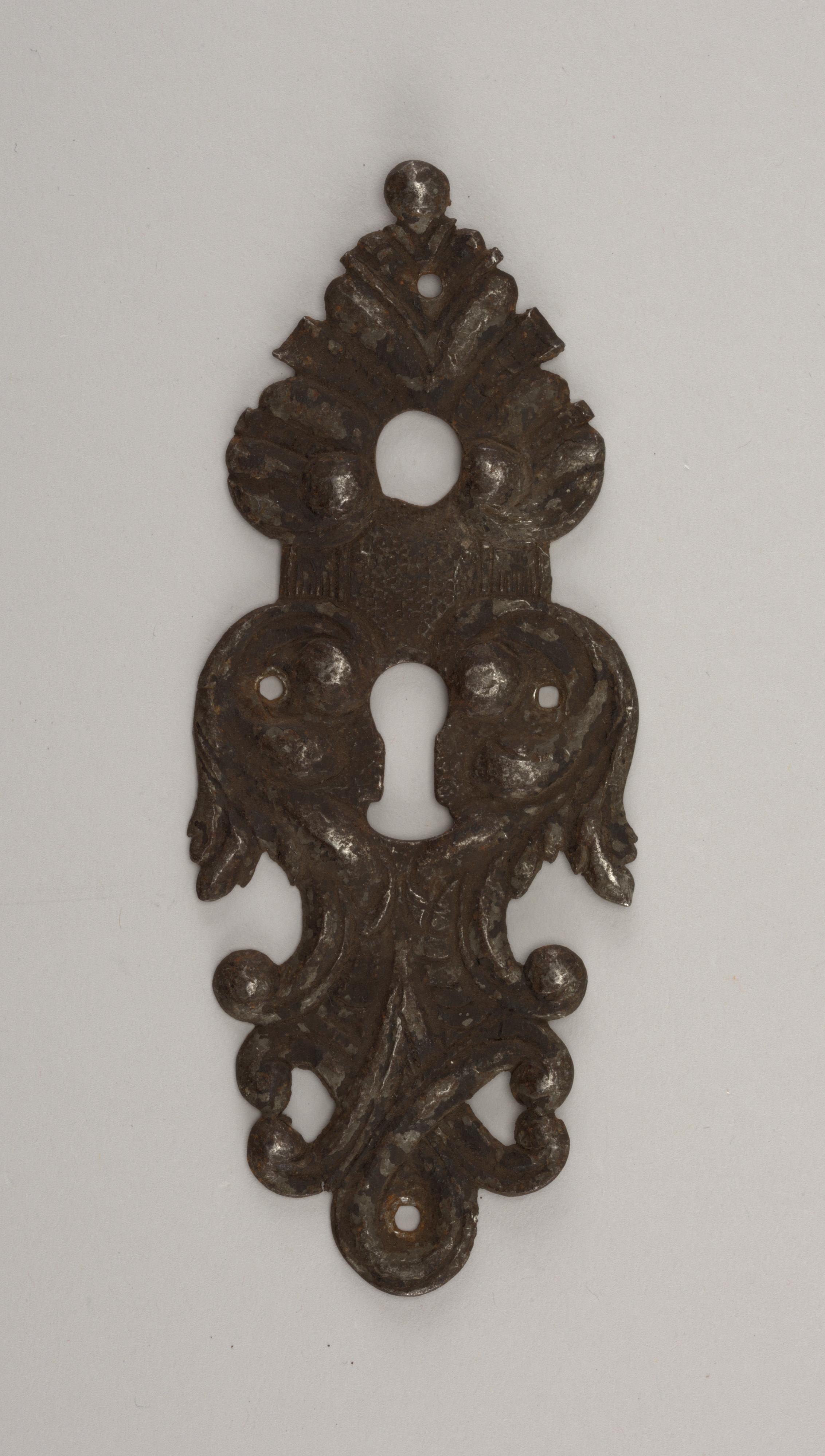 Escutcheon — Escutcheon. Tin.