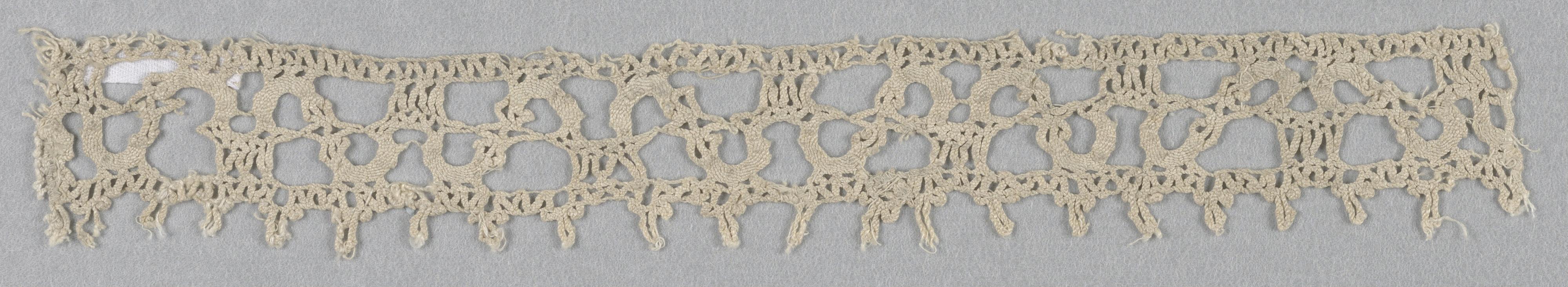 Trimming — Trimming. Medium: natural linen Technique: bobbin lace, continuous braid-like.