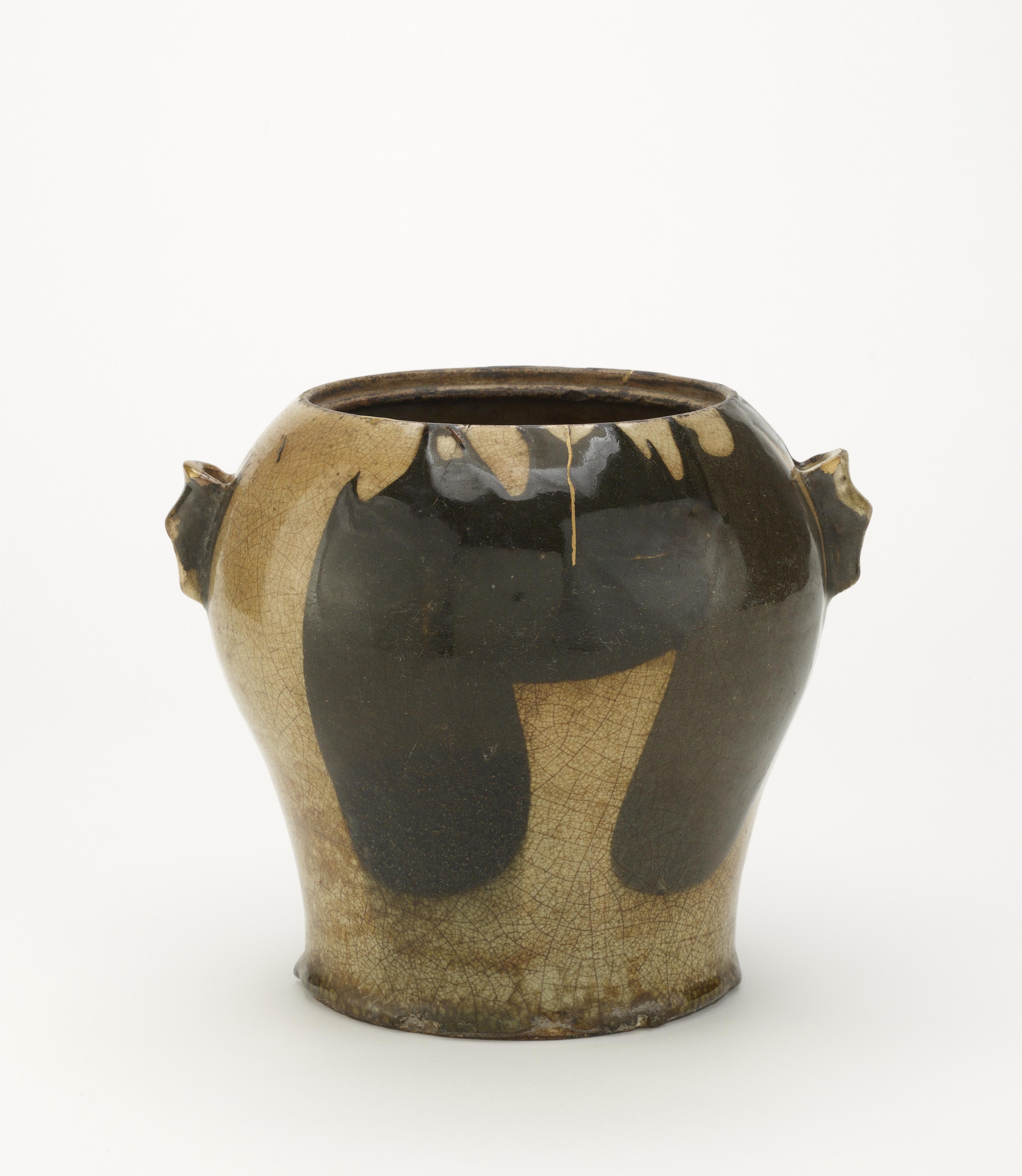 Tea ceremony water jar (mizusashi)