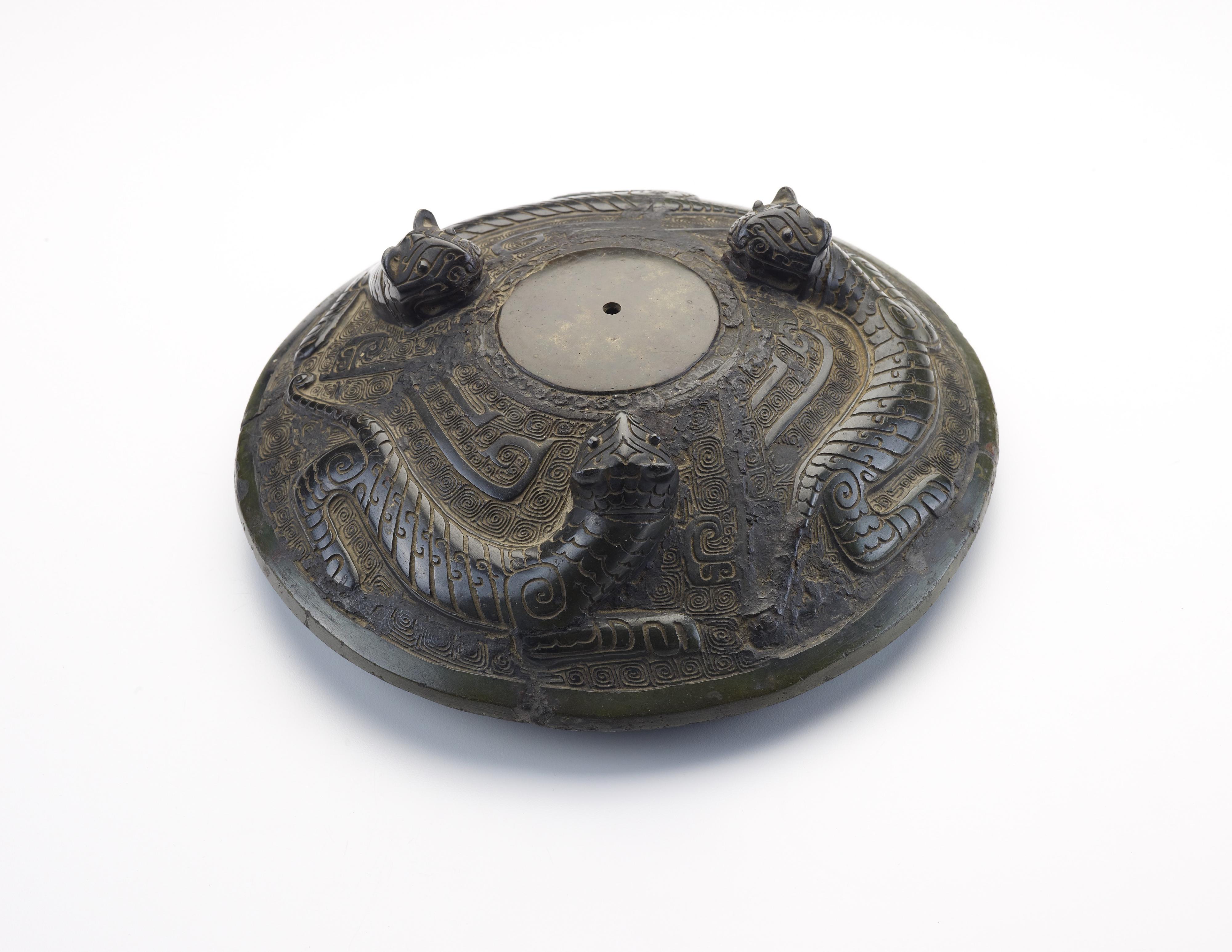 Ritual vessel: lid, pou(?)